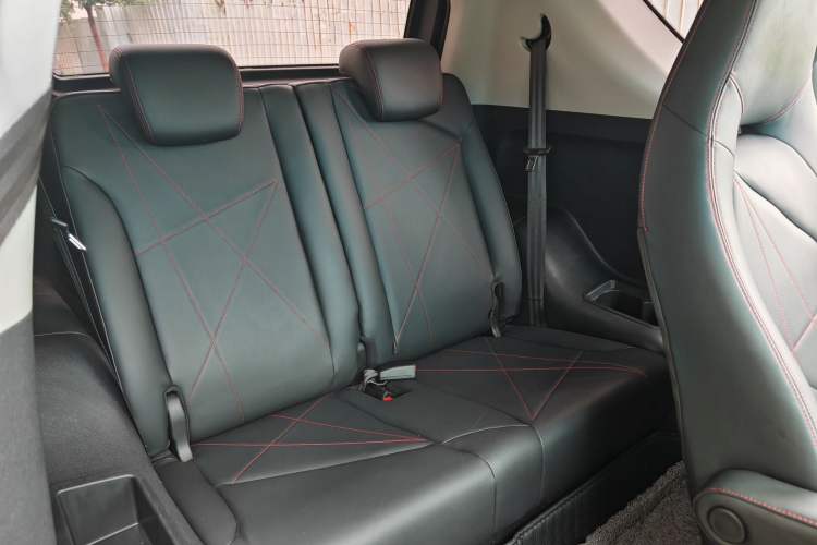 Used Chery QQ Little Ant 2022 Sweet Pink Edition Half-Sugar Version Lithium Iron Phosphate 29.2 kWh 30 kW 301 km Left Rear Seat