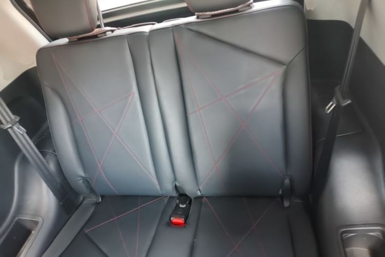 Used Chery QQ Little Ant 2022 Sweet Pink Edition Half-Sugar Version Lithium Iron Phosphate 30 kW 301 km Left Rear Seat