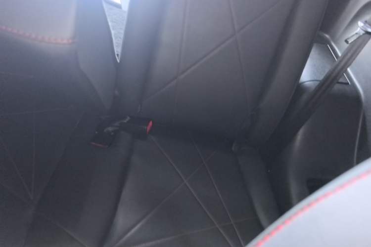 Used Chery QQ Little Ant 2022 Sweet Pink Edition Half-Sugar Version 3-Cell Lithium 30kW 301km Left Rear Seat