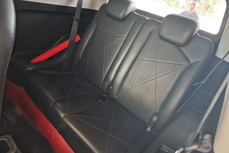 Used Chery QQ Little Ant 2022 Sweet Pink Edition Half-Sugar Version 3-Cell Lithium 30kW 301km Left Rear Seat