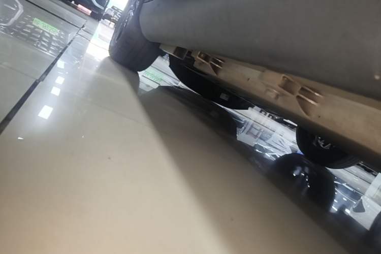 Used Chery QQ Little Ant 2022 Sweet Pink Edition Half-Sugar Version Lithium Iron Phosphate 30 kW 301 km Left Side Sill