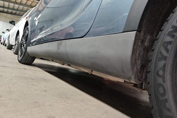 Used Chery QQ Little Ant 2022 Sweet Pink Edition Full-Sugar Version Lithium Iron Phosphate 30 kW 301 km Left Side Sill