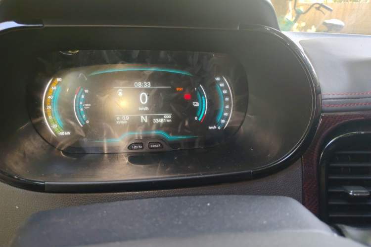Used Chery QQ Little Ant 2022 Sweet Pink Edition Half-Sugar Version 3-Cell Lithium 30kW 301km Odometer Close Up
