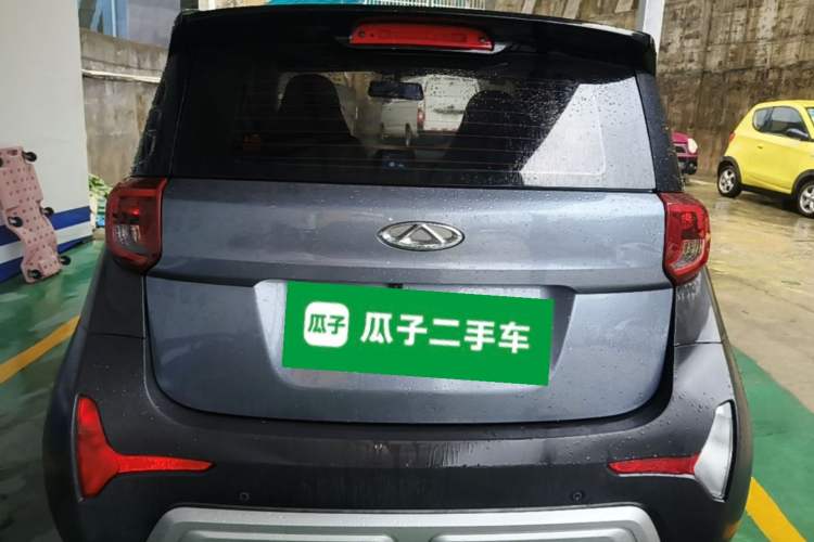 Used Chery QQ Little Ant 2022 Revised Version Sweet Pink Edition Half-Sugar Version Lithium Iron Phosphate 30.7 kWh 30 kW 301 km Rear
