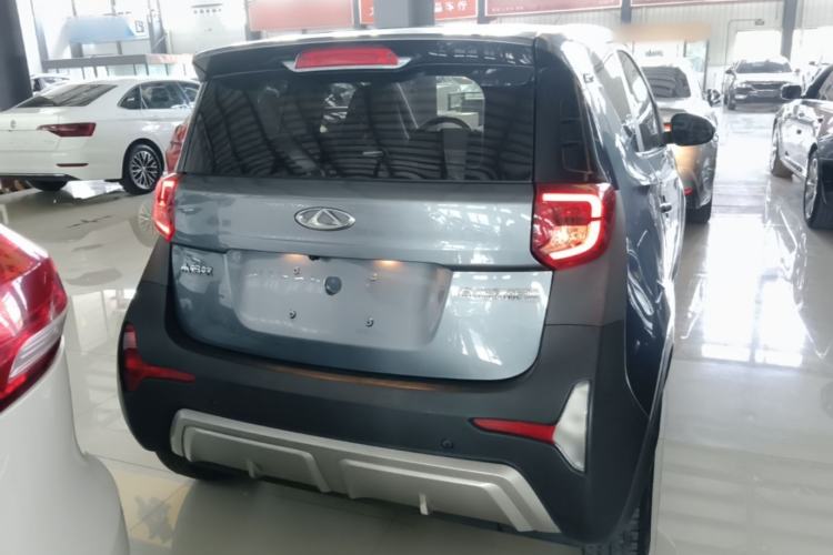 Used Chery QQ Little Ant 2022 Restyled Version Sweet Pink Edition Half-Sugar Version 30.6 kWh 30 kW 301 km Rear