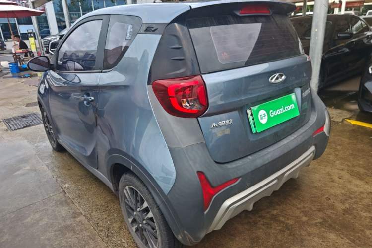 Used Chery QQ Little Ant 2022 Revised Version Sweet Pink Edition Half-Sugar Version Lithium Iron Phosphate 30.7 kWh 30 kW 301 km Rear Left 45 Deg