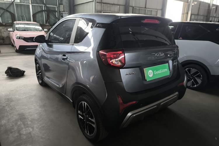 Used Chery QQ Little Ant 2022 Revised Version Sweet Pink Edition Half-Sugar Version Lithium Iron Phosphate 30.7 kWh 30 kW 301 km Rear Left 45 Deg