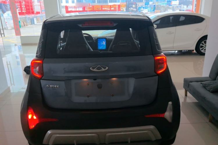 Used Chery QQ Little Ant 2022 Revised Version Sweet Pink Edition Half-Sugar Version Lithium Iron Phosphate 30.7 kWh 30 kW 301 km Rear
