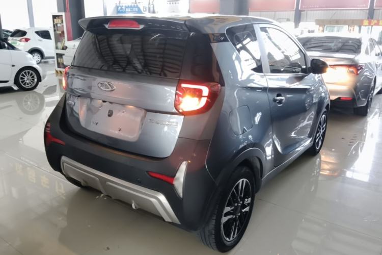 Used Chery QQ Little Ant 2022 Restyled Version Sweet Pink Edition Half-Sugar Version 30.6 kWh 30 kW 301 km Rear Right 45 Deg