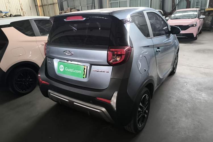 Used Chery QQ Little Ant 2022 Revised Version Sweet Pink Edition Half-Sugar Version Lithium Iron Phosphate 30.7 kWh 30 kW 301 km Rear Right 45 Deg