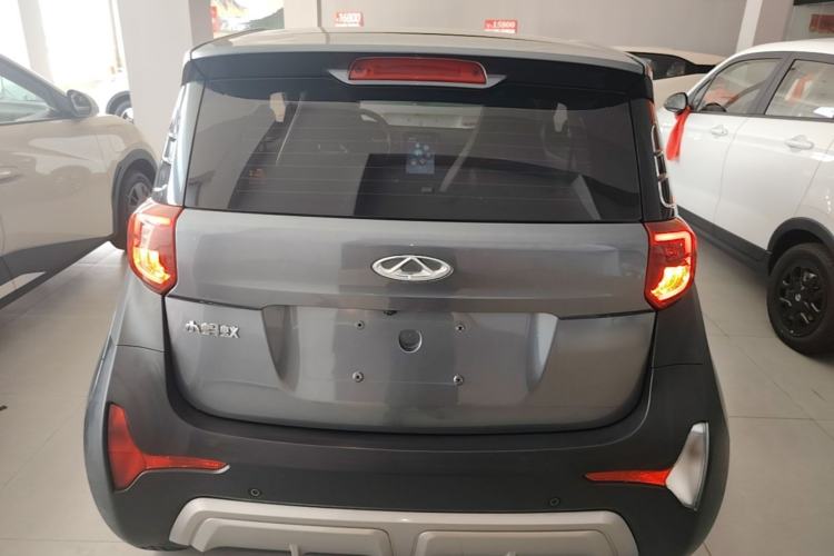 Used Chery QQ Little Ant 2022 Revised Version Sweet Pink Edition Half-Sugar Version Lithium Iron Phosphate 30.7 kWh 30 kW 301 km Rear