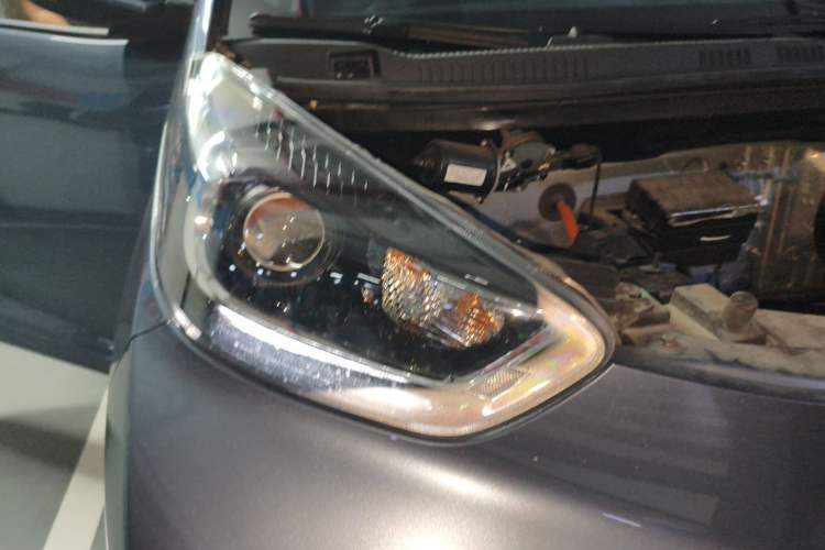 Used Chery QQ Little Ant 2022 Revised Version Sweet Pink Edition Half-Sugar Version Lithium Iron Phosphate 30.7 kWh 30 kW 301 km Right Front Headlight