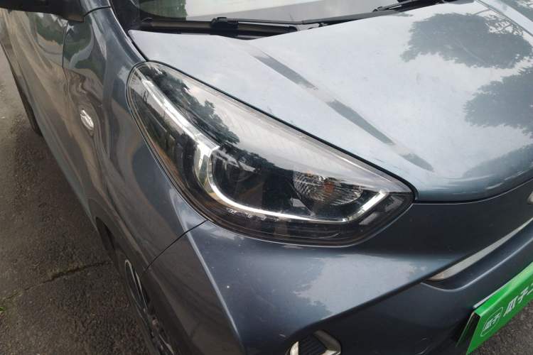 Used Chery QQ Little Ant 2022 Restyled Version Sweet Pink Edition Half-Sugar Version 30.6 kWh 30 kW 301 km Right Front Headlight