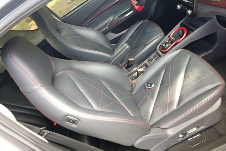 Used Chery QQ Little Ant 2022 300 000 Yuan "Ant Fan" Edition "Extra Sweet" Version Lithium Iron Phosphate 29.2 kWh 30 kW 301 km Right Front Seat