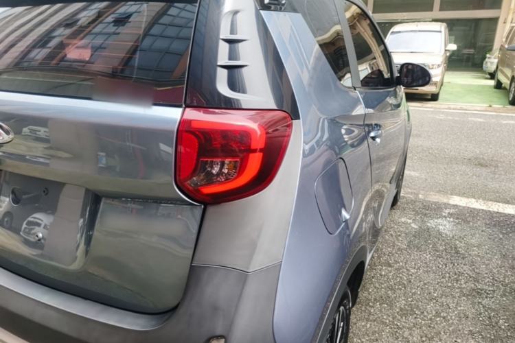 Used Chery QQ Little Ant 2022 Sweet Pink Edition Half-Sugar Version Lithium Iron Phosphate 30 kW 301 km Right Rear Taillight