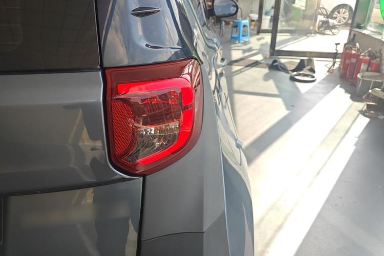 Used Chery QQ Little Ant 2022 Sweet Pink Edition Half-Sugar Version 3-Cell Lithium 30kW 301km Right Rear Taillight