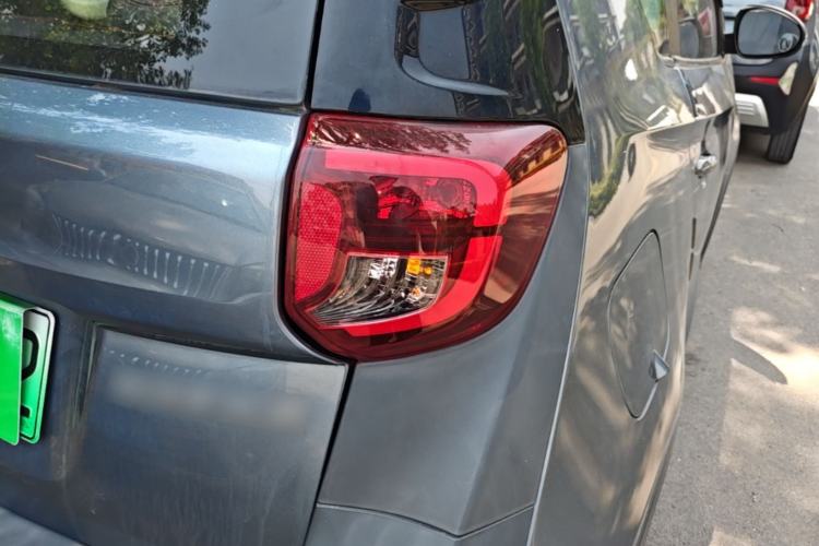 Used Chery QQ Little Ant 2022 Sweet Pink Edition Half-Sugar Version Lithium Iron Phosphate 30 kW 301 km Right Rear Taillight