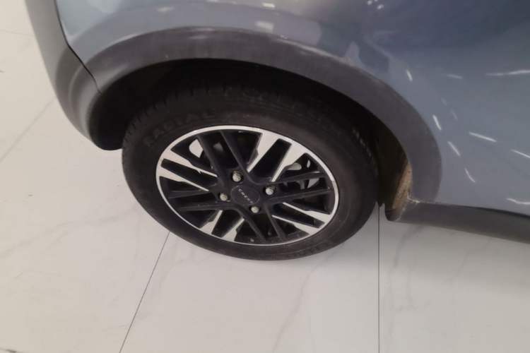 Used Chery QQ Little Ant 2022 Updated Version Sweet Pink Edition Full Sugar Version Lithium Iron Phosphate 30.7 kWh 30 kW 301 km Right Rear Wheel Hub