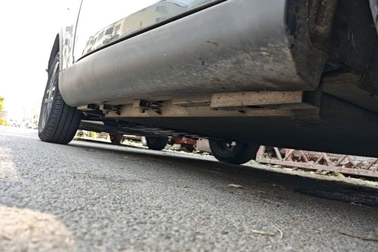 Used Chery QQ Little Ant 2022 Sweet Pink Edition Half-Sugar Version Lithium Iron Phosphate 30 kW 301 km Right Side Sill