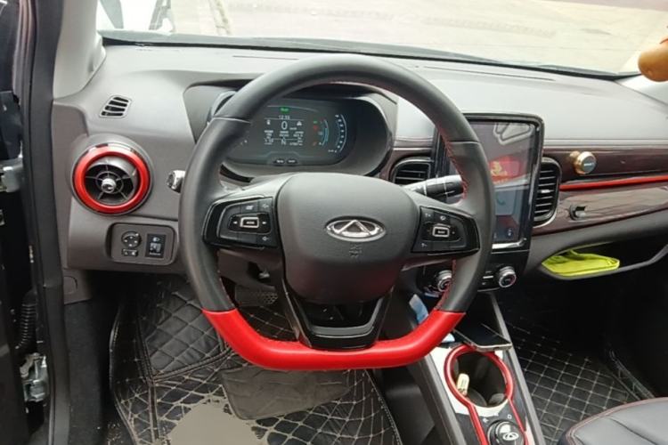 Used Chery QQ Little Ant 2022 Sweet Pink Edition Full Sugar Version Lithium Iron Phosphate 29.2 kWh 30 kW 301 km Steering Wheel