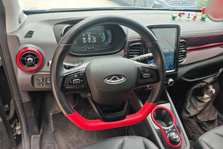 Used Chery QQ Little Ant 2022 Sweet Pink Edition Half-Sugar Version Lithium Iron Phosphate 29.2 kWh 30 kW 301 km Steering Wheel