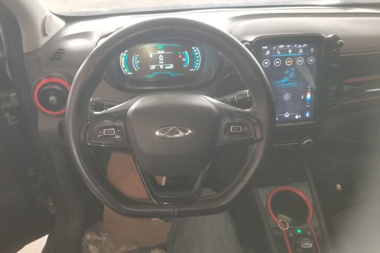 Used Chery QQ Little Ant 2022 Revised Version Sweet Pink Edition Half-Sugar Version Lithium Iron Phosphate 30.7 kWh 30 kW 301 km Steering Wheel