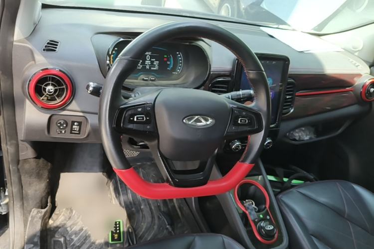 Used Chery QQ Little Ant 2022 Sweet Pink Edition Half-Sugar Version Lithium Iron Phosphate 29.2 kWh 30 kW 301 km Steering Wheel