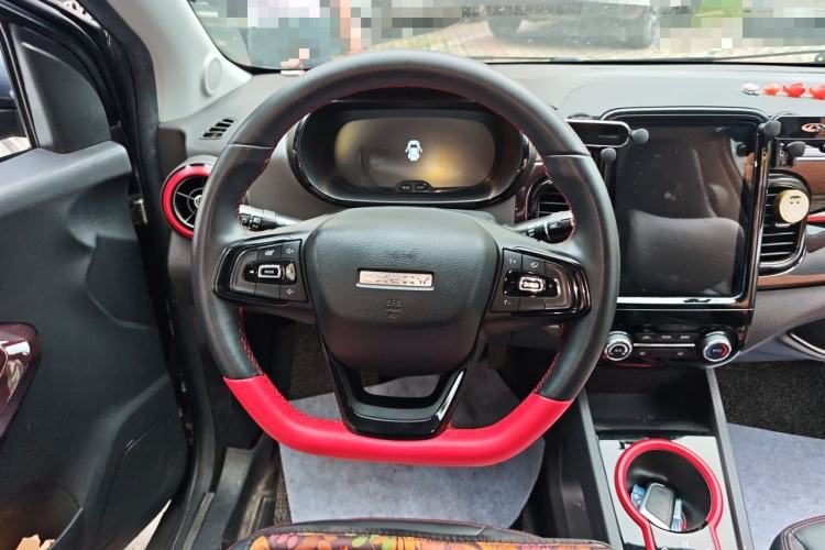 Used Chery QQ Little Ant 2022 Revised Version Sweet Pink Edition Half-Sugar Version Lithium Iron Phosphate 30.7 kWh 30 kW 301 km Steering Wheel