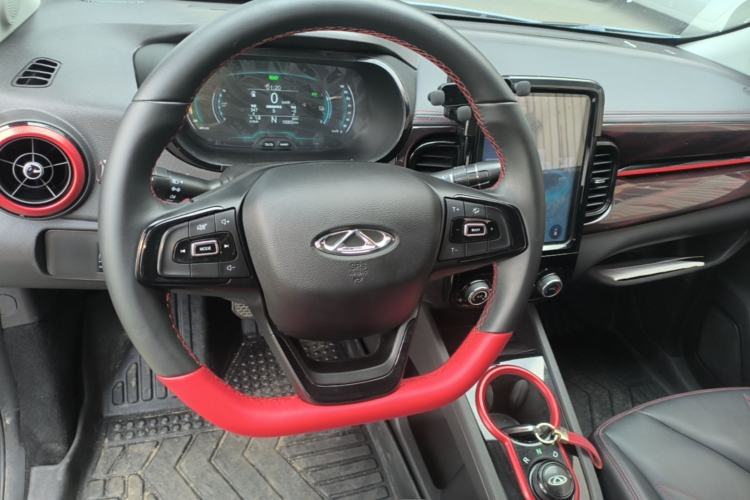 Used Chery QQ Little Ant 2022 Sweet Pink Edition Half-Sugar Version Lithium Iron Phosphate 29.2 kWh 30 kW 301 km Steering Wheel