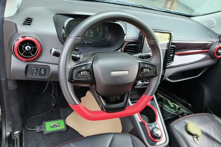 Used Chery QQ Little Ant 2022 Updated Version Sweet Pink Edition Full-Sugar Version 30.6 kWh 30 kW 301 km Steering Wheel