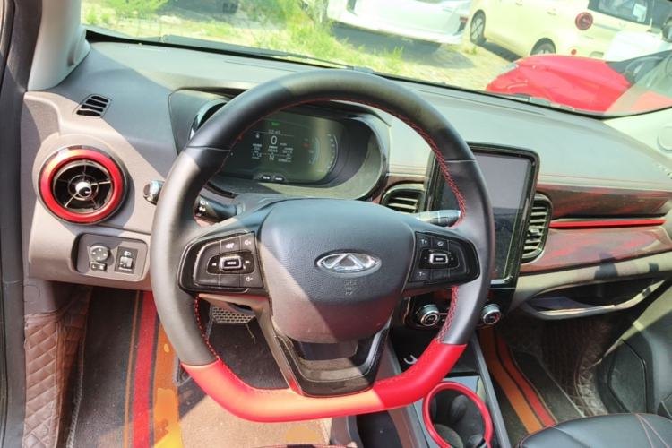 Used Chery QQ Little Ant 2022 Sweet Pink Edition Half-Sugar Version Lithium Iron Phosphate 30 kW 301 km Steering Wheel