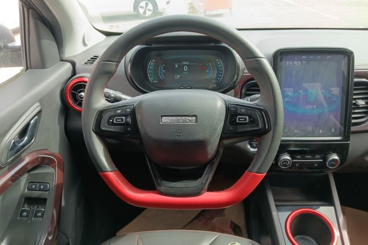 Used Chery QQ Little Ant 2022 Sweet Pink Edition Half-Sugar Version Lithium Iron Phosphate 30 kW 301 km Steering Wheel
