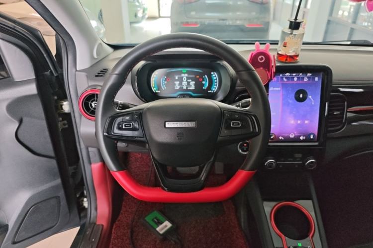 Used Chery QQ Little Ant 2022 Sweet Pink Edition Half-Sugar Version 3-Cell Lithium 30kW 301km Steering Wheel