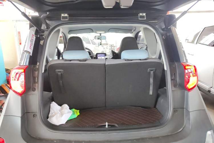 Used Chery QQ Little Ant 2022 Sweet Pink Edition Half-Sugar Version 3-Cell Lithium 30kW 301km Trunk