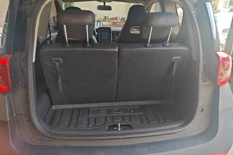 Used Chery QQ Little Ant 2022 Sweet Pink Edition Half-Sugar Version 3-Cell Lithium 30kW 301km Trunk