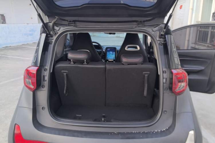 Used Chery QQ Little Ant 2022 Sweet Pink Edition Half-Sugar Version Lithium Iron Phosphate 29.2 kWh 30 kW 301 km Trunk