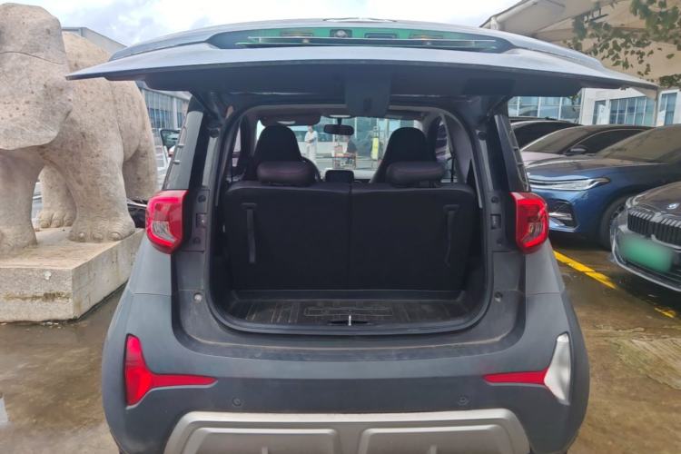 Used Chery QQ Little Ant 2022 Revised Version Sweet Pink Edition Half-Sugar Version Lithium Iron Phosphate 30.7 kWh 30 kW 301 km Trunk