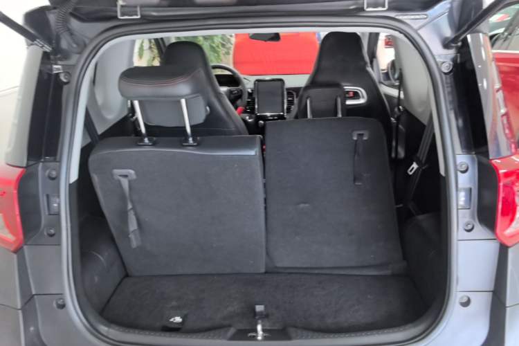 Used Chery QQ Little Ant 2022 Sweet Pink Edition Half-Sugar Version 3-Cell Lithium 30kW 301km Trunk