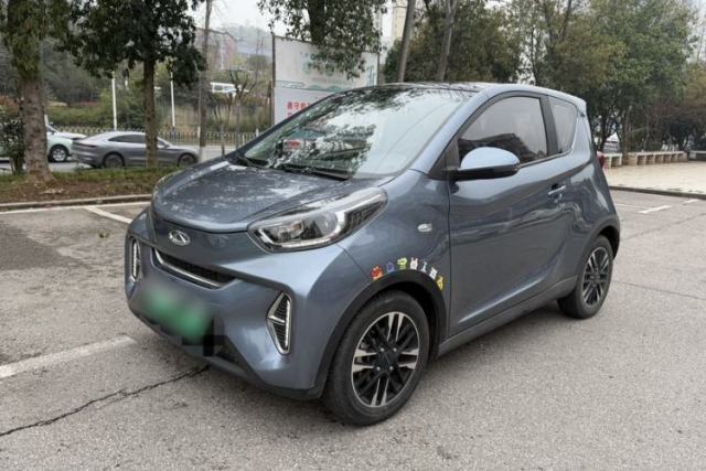 Used Chery QQ Little Ant 2022 Revised Version Sweet Pink Edition Half-Sugar Version Lithium Iron Phosphate 30.7 kWh 30 kW 301 km