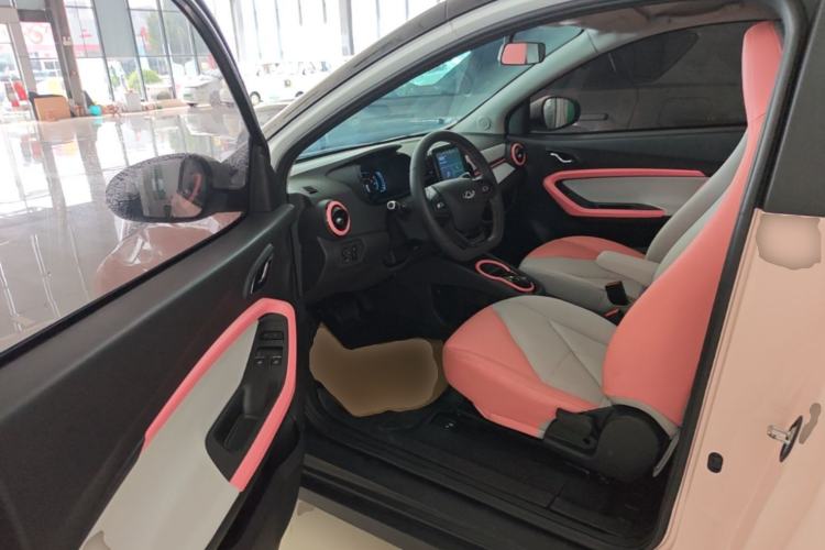 Used Chery QQ Little Ant 2022 Sweet Pink Edition Half-Sugar Version Lithium Iron Phosphate 29.2 kWh 30 kW 301 km Driver Seat