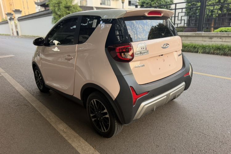 Used Chery QQ Little Ant 2022 Revised Version Sweet Pink Edition Half-Sugar Version Lithium Iron Phosphate 30.7 kWh 30 kW 301 km Exterior 1