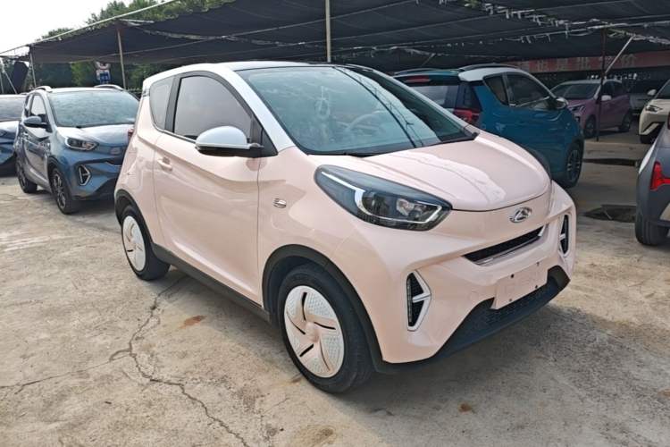 Used Chery QQ Little Ant 2022 Mei Romance 30.6 kWh Exterior 1