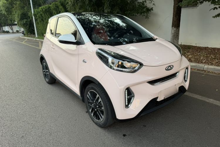 Used Chery QQ Little Ant 2022 Revised Version Sweet Pink Edition Half-Sugar Version Lithium Iron Phosphate 30.7 kWh 30 kW 301 km Exterior 3