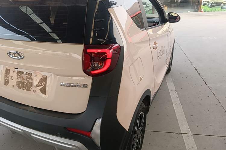 Used Chery QQ Little Ant 2022 Restyled Version Sweet Pink Edition Low-Sugar Version Lithium Iron Phosphate Battery 30.7 kWh 30 kW 301 km Exterior 3