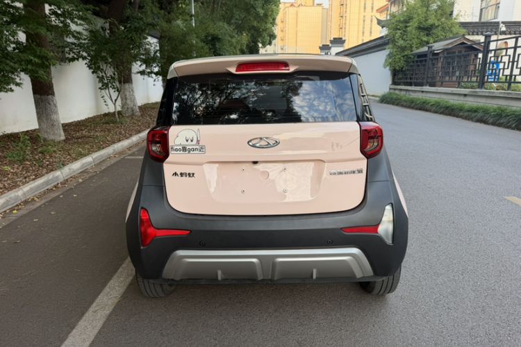 Used Chery QQ Little Ant 2022 Revised Version Sweet Pink Edition Half-Sugar Version Lithium Iron Phosphate 30.7 kWh 30 kW 301 km Exterior 5