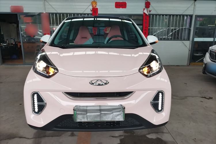 Used Chery QQ Little Ant 2022 Restyled Version Sweet Pink Edition Half-Sugar Version 28.8 kWh 30 kW 301 km Front