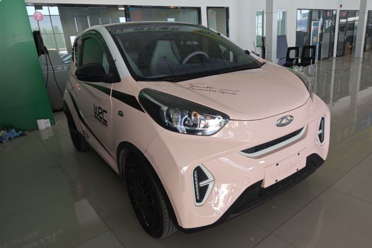 Used Chery QQ Little Ant 2022 Mei Romance 30.6 kWh Front Right 45 Deg