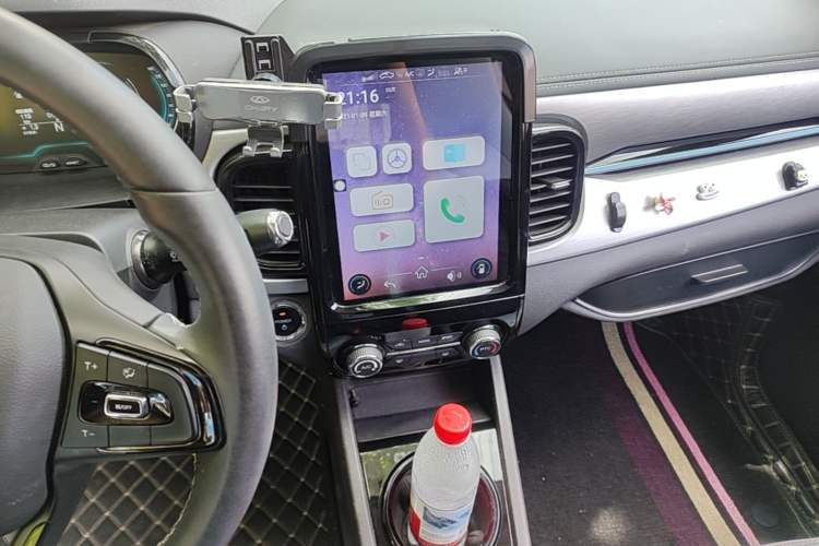 Used Chery QQ Little Ant 2022 Sweet Pink Edition Half-Sugar Version Lithium Iron Phosphate 29.2 kWh 30 kW 301 km Audio And AC Panel