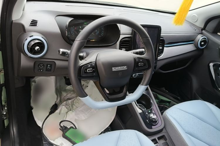 Used Chery QQ Little Ant 2022 Sweet Pink Edition Half-Sugar Version Lithium Iron Phosphate 30 kW 301 km Center Console