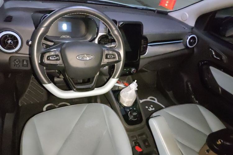Used Chery QQ Little Ant 2022 Sweet Pink Edition Half-Sugar Version Lithium Iron Phosphate 29.2 kWh 30 kW 301 km Center Console